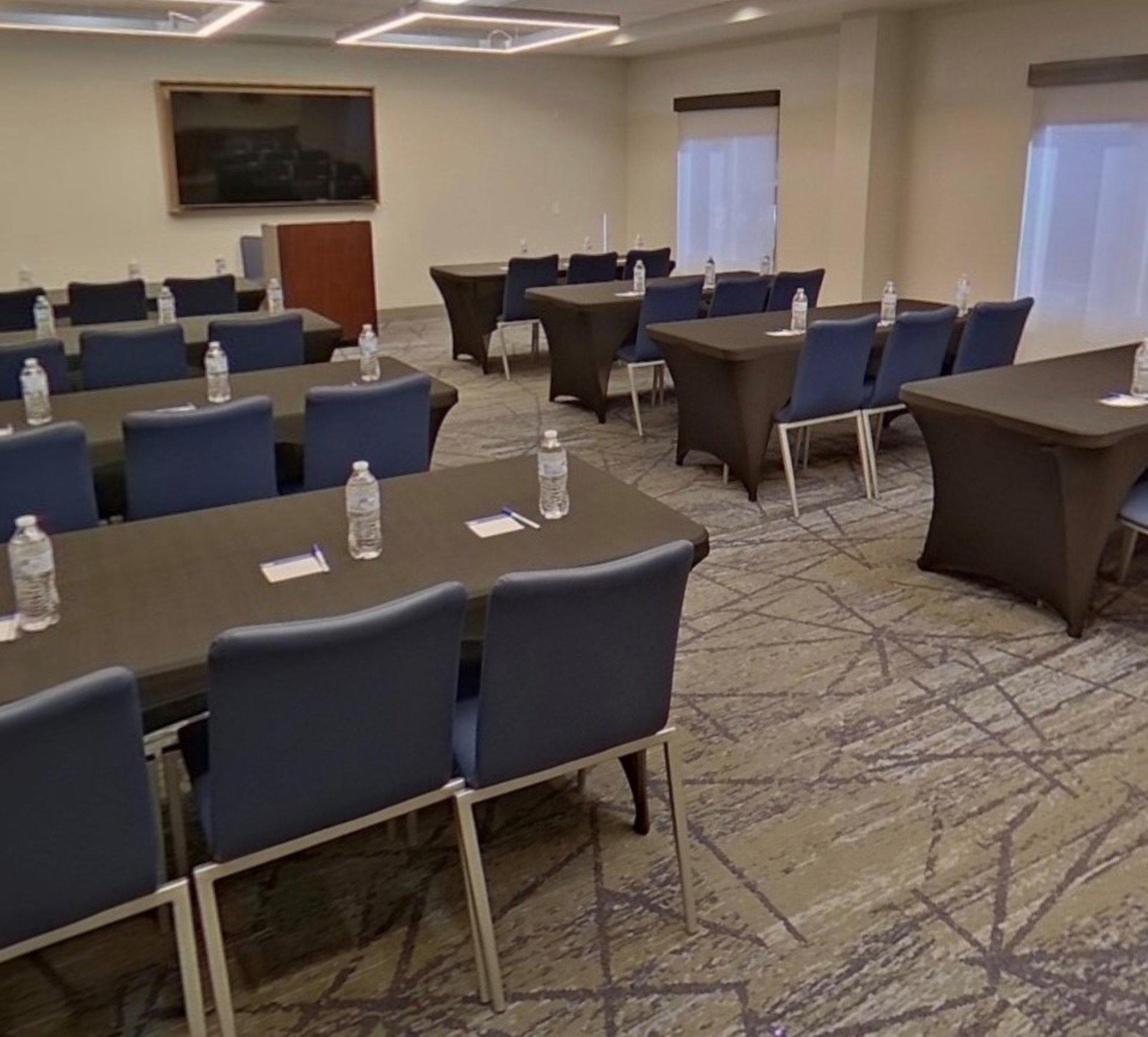 Фото Holiday Inn Express & Suites Tuscaloosa-University, an Ihg Hotel