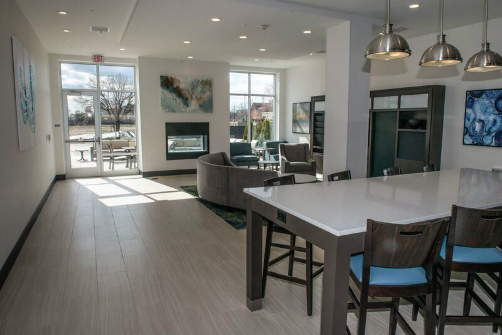 Фото Holiday Inn & Suites Farmington Hills - Detroit Nw