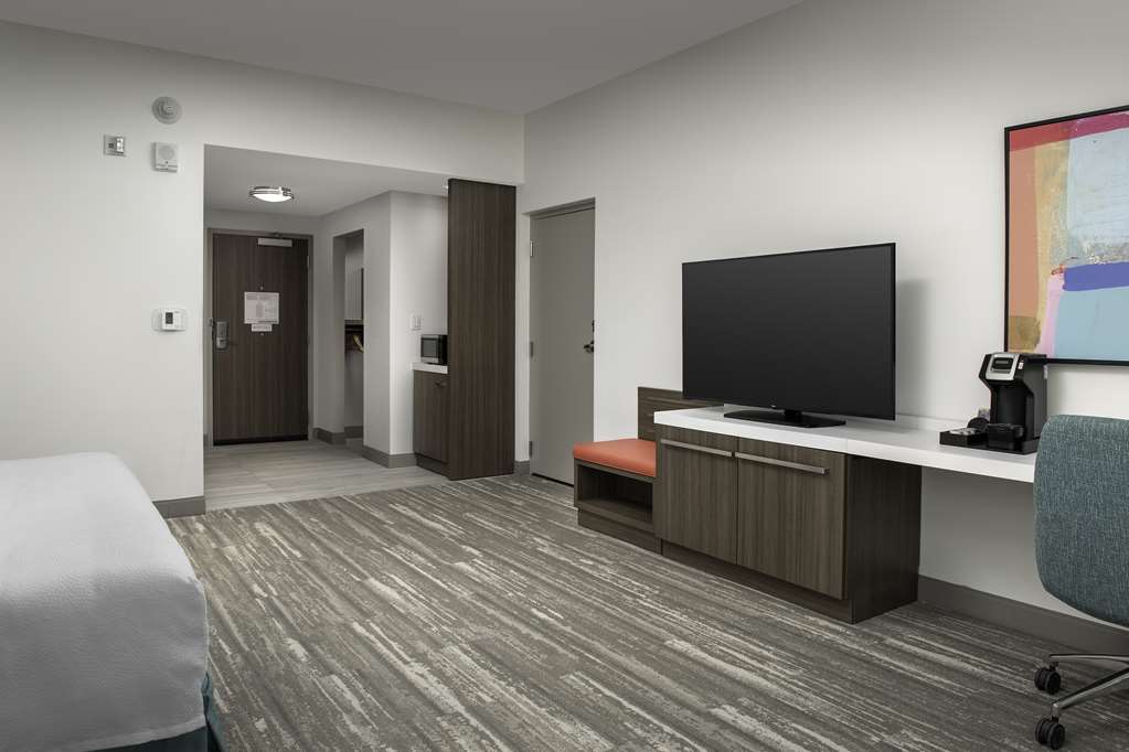 Фото Hilton Garden Inn Pensacola Downtown