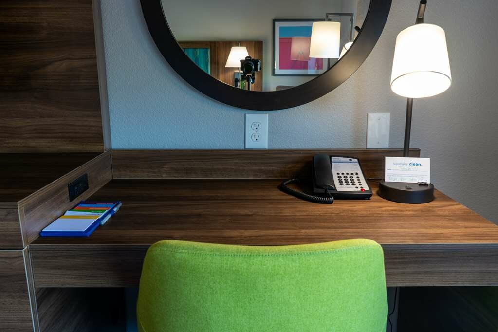 Фото Hampton Inn Elkhorn Lake Geneva Area