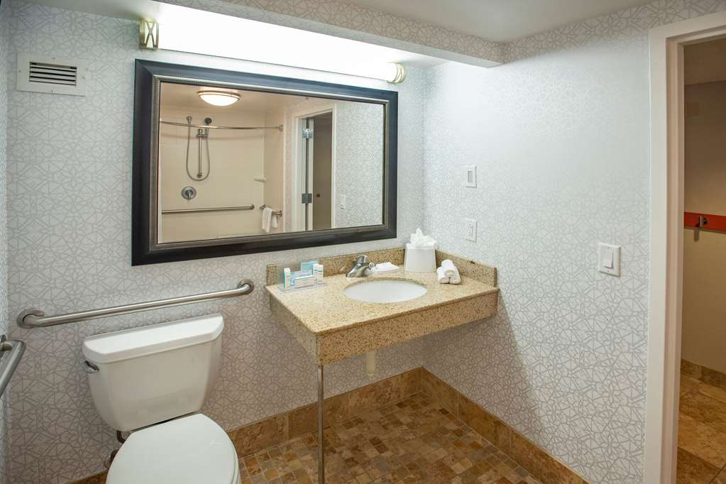 Фото Hampton Inn Pensacola-Airport