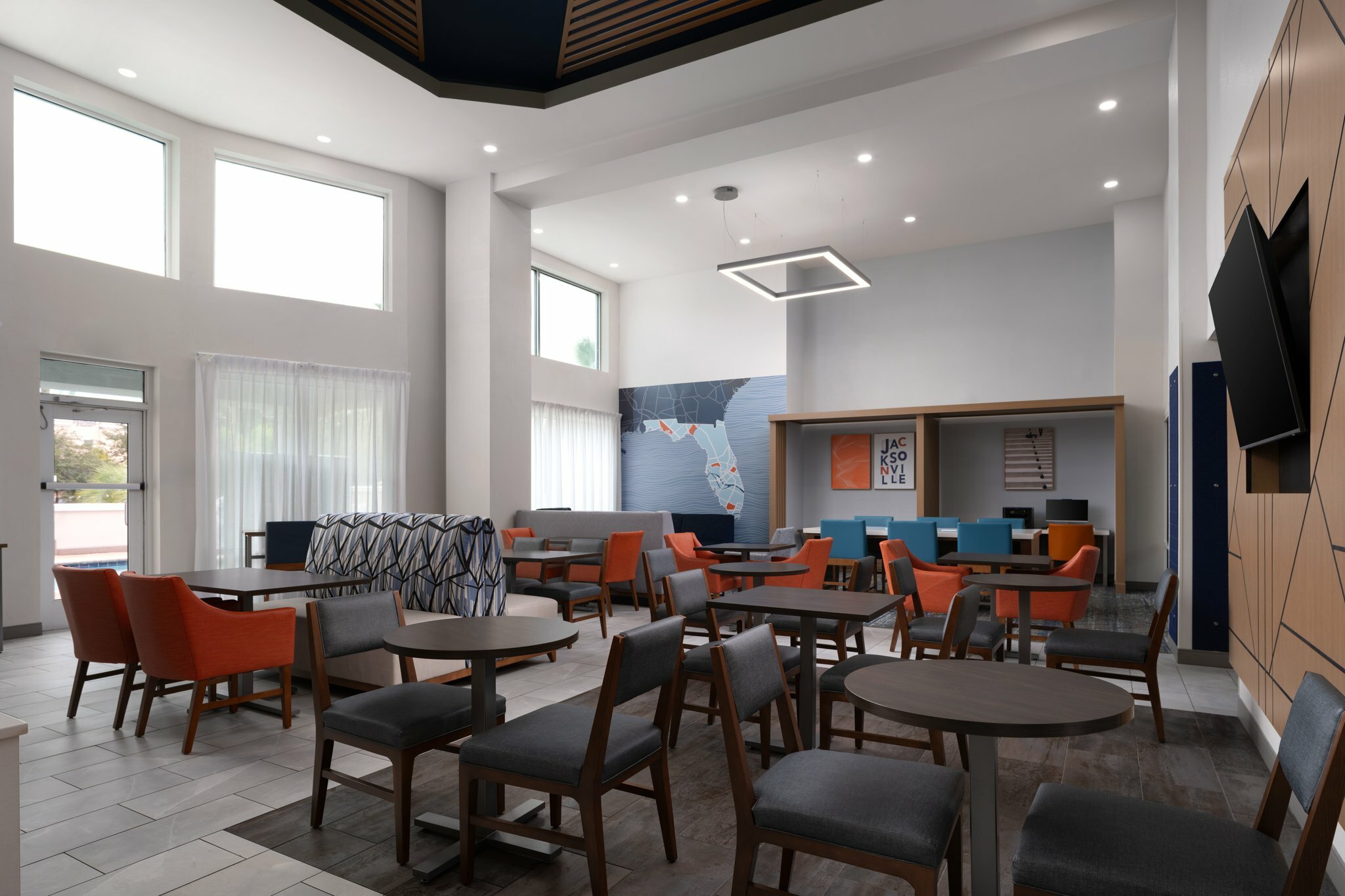 Фото Holiday Inn Express & Suites Chaffee-Jacksonville West, an Ihg Hotel