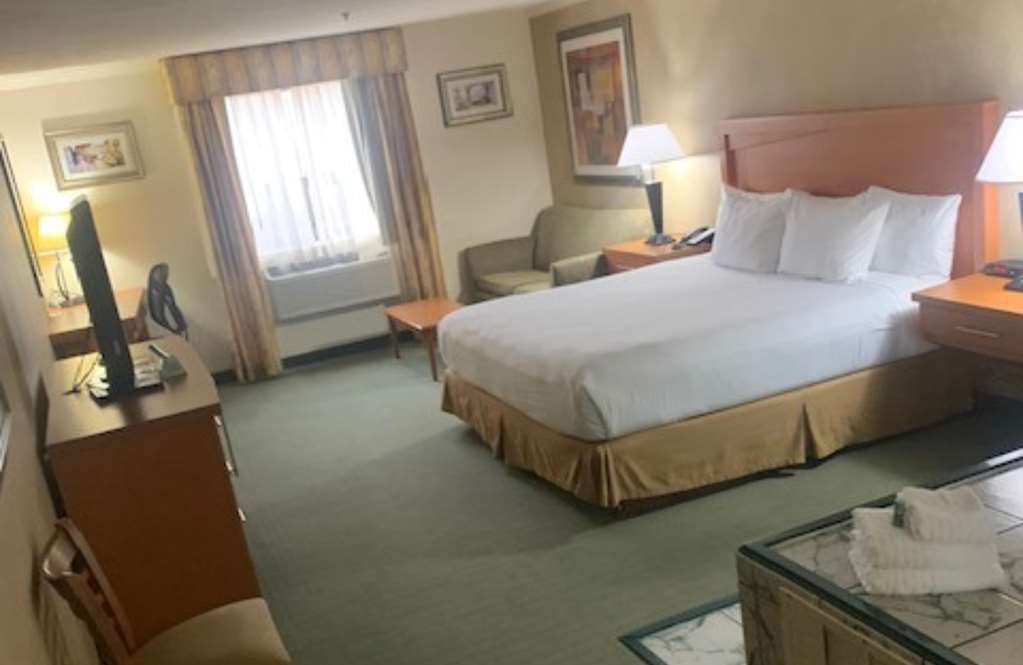 Фото Best Western Davison Inn