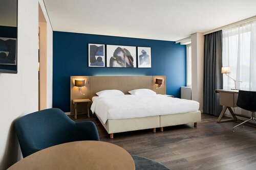 Гостиница Park Inn by Radisson Antwerp City Centre в Антверпене