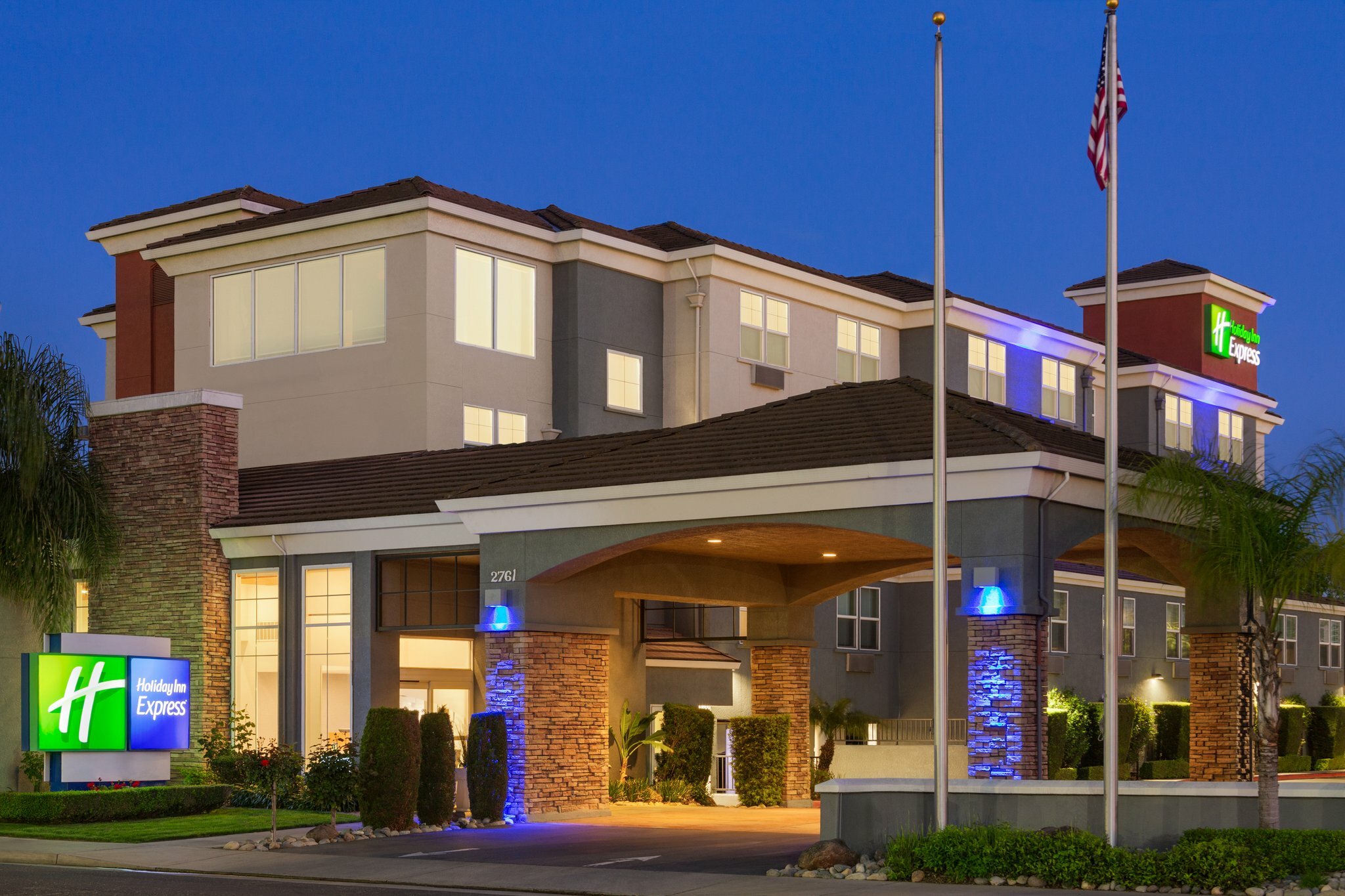 Фото Holiday Inn Express West Sacramento, an Ihg Hotel