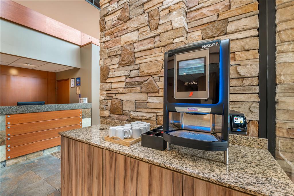 Фото Best Western The Westerly Hotel