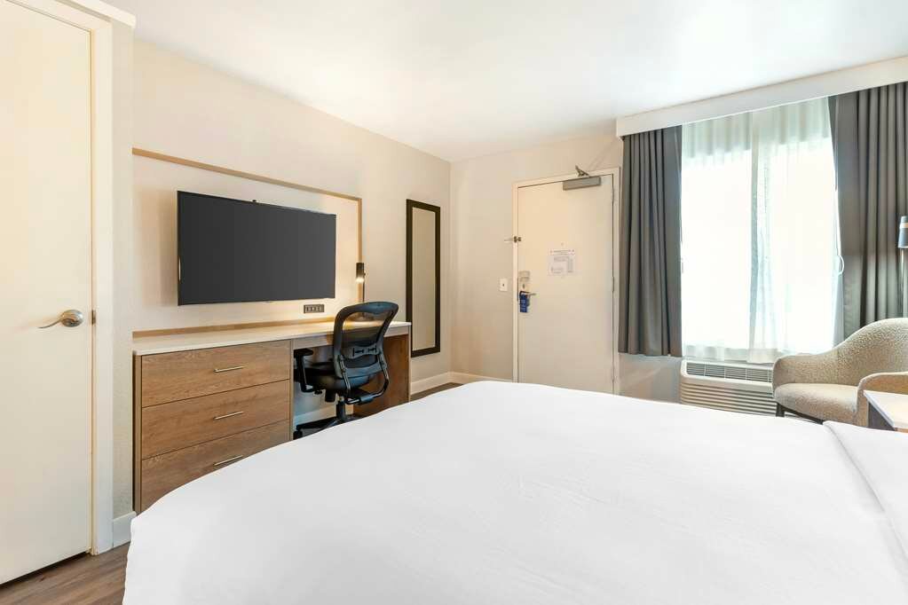 Фото Best Western Plus Rancho Cordova Inn