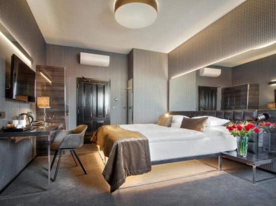 Фото Hotel Mucha