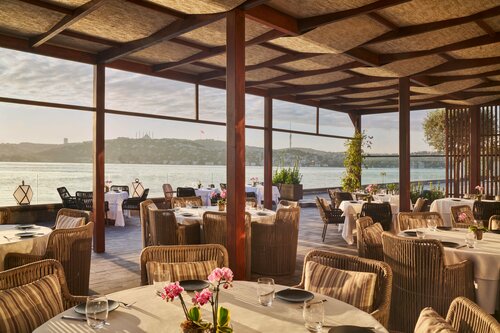 Гостиница Mandarin Oriental Bosphorus Istanbul в Стамбуле