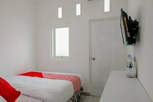 Гостиница Super Oyo 1176 J3 Residence Syariah в Джембере
