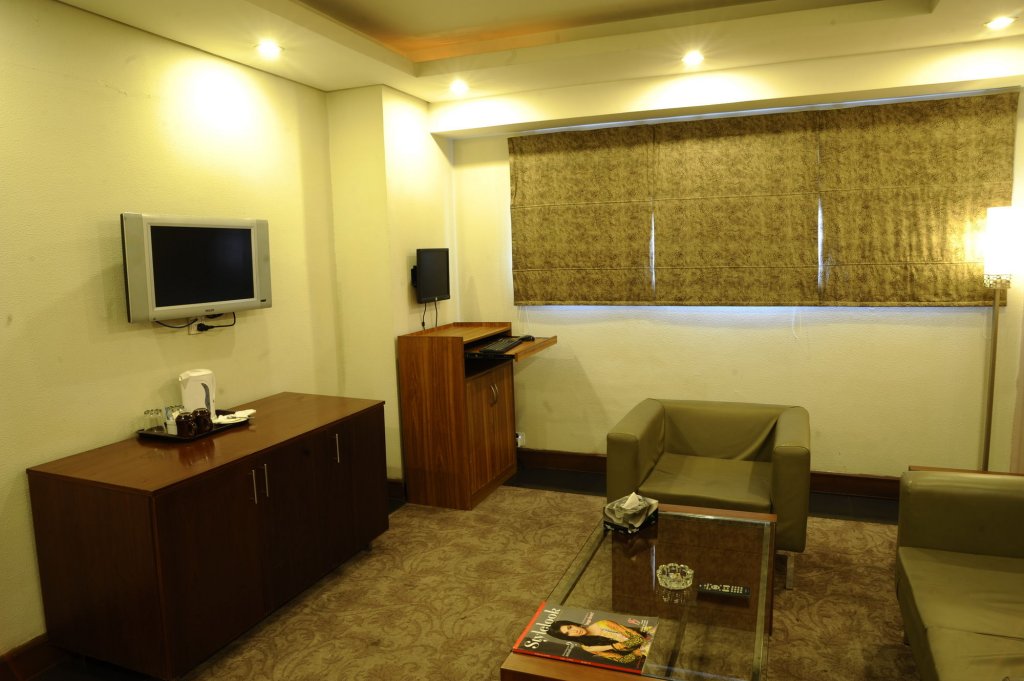 Фото Hotel One Gulberg