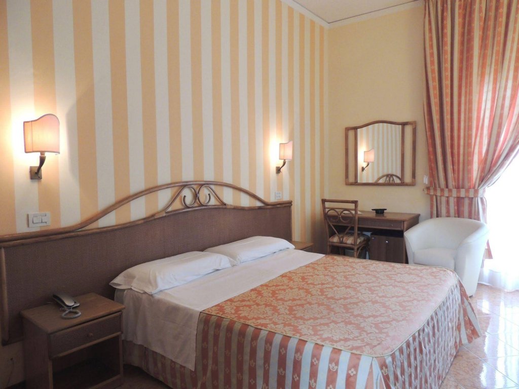 Фото Hotel Girasole