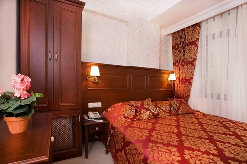 Гостиница Istanbul Newcity Hotel в Шишли