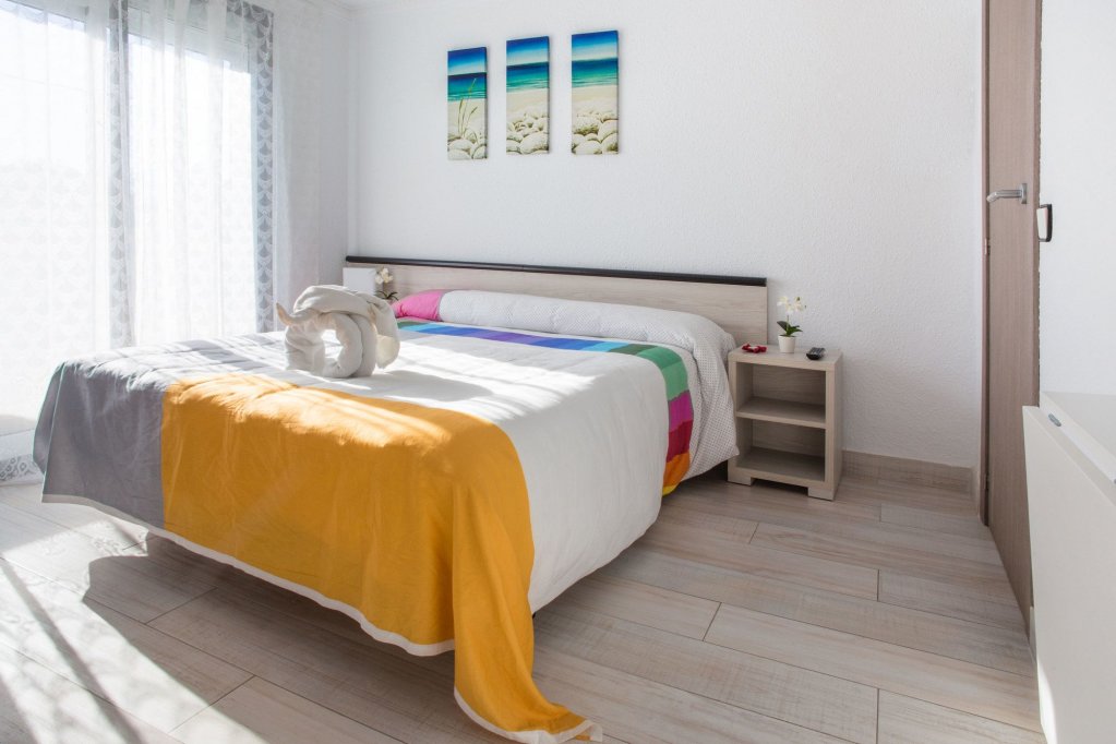 Фото Hostal Pardo