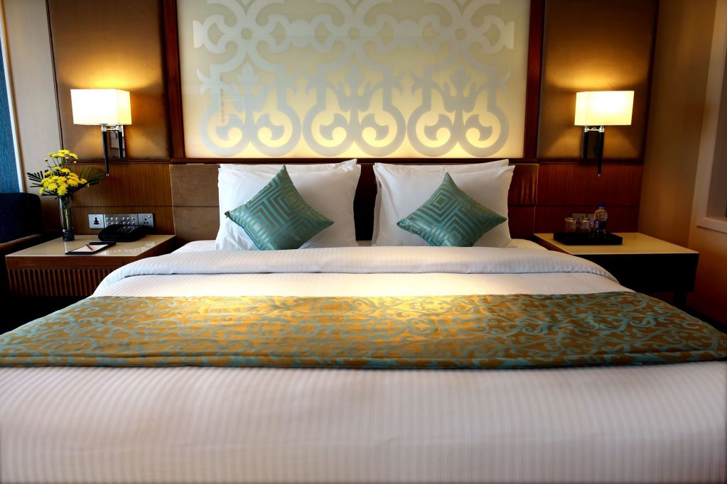 Фото Ramada Plaza by Wyndham Chennai