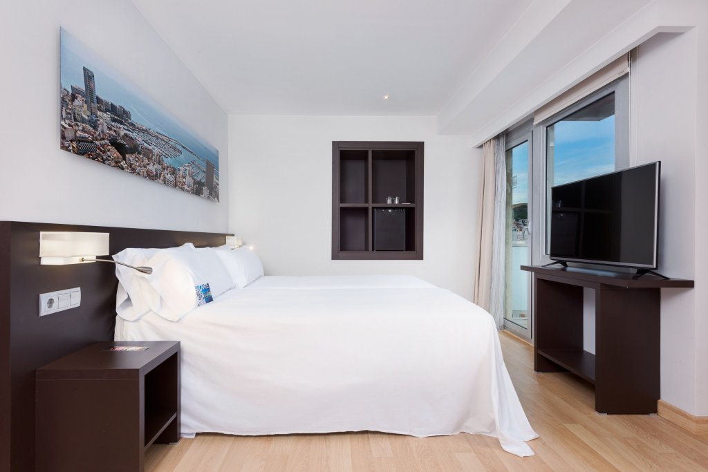 Фото Hotel Alicante Gran Sol, Affiliated by Meliá