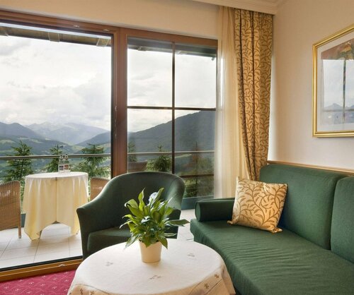 Гостиница Alpin Panorama Hotel Hubertus