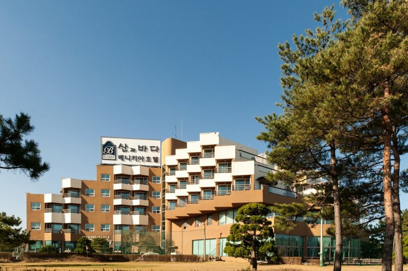 Гостиница Benikea San & Bada Jumunjin Resort