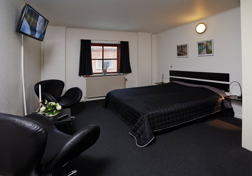 Фото Hotel Phønix Brønderslev