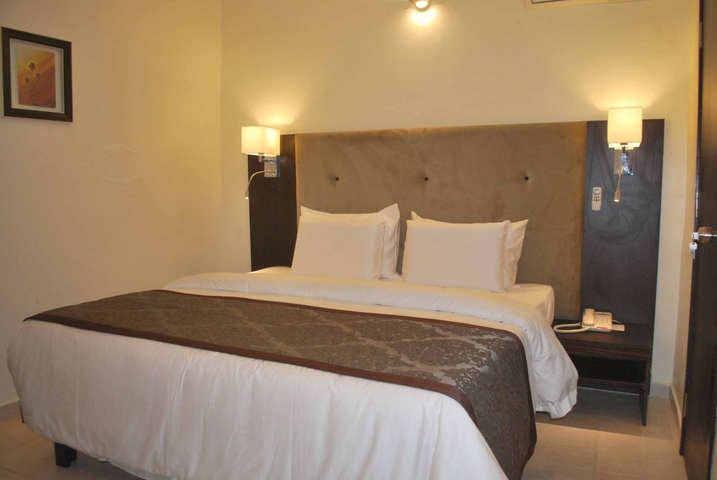 Фото Lakeem Suites Ikoyi