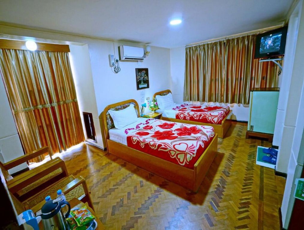 Фото Taim Phyu Hotel