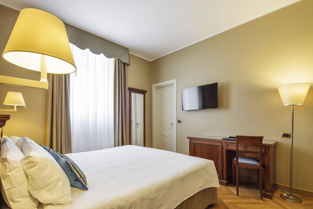 Фото Hotel Continentale