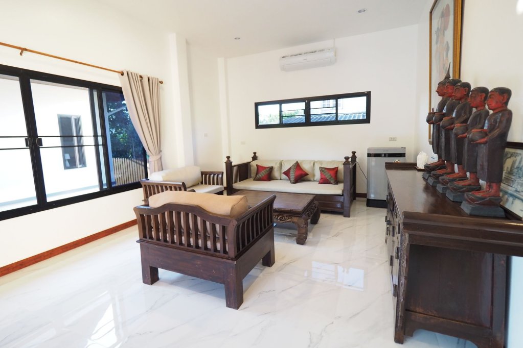 Фото Chanapha Residence