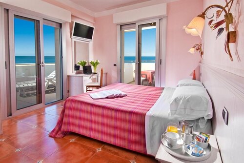 Внешний вид отеля Hotel Le Querce в Сенигаллии, фото 3