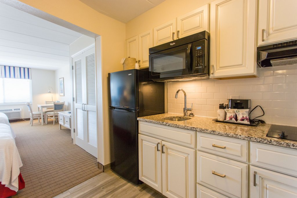 Фото Dunes Manor Hotel and Dunes Suites