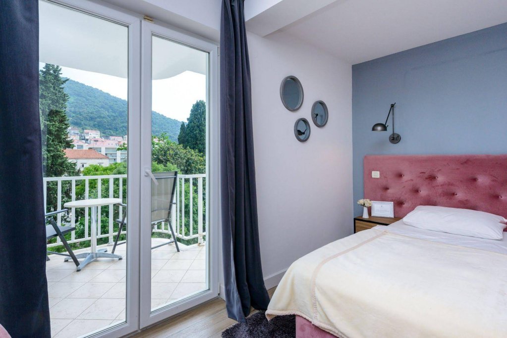 Фото Hotel Perla