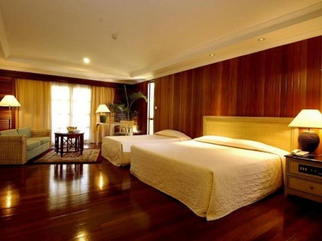 Фото Tiara Labuan Hotel