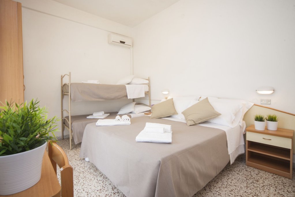 Фото Hotel Mamy