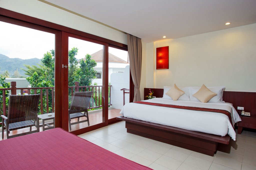 Фото Arinara Beach Resort Phuket