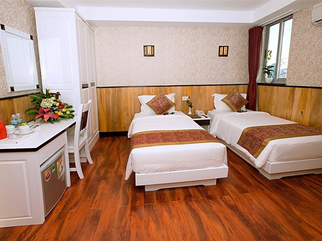 Фото Golden Rain 2