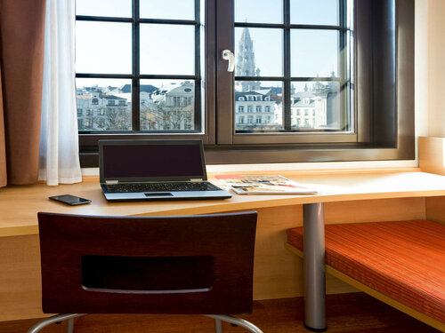 Внешний вид отеля Ibis Brussels off Grand Place в Брюссели, фото 1