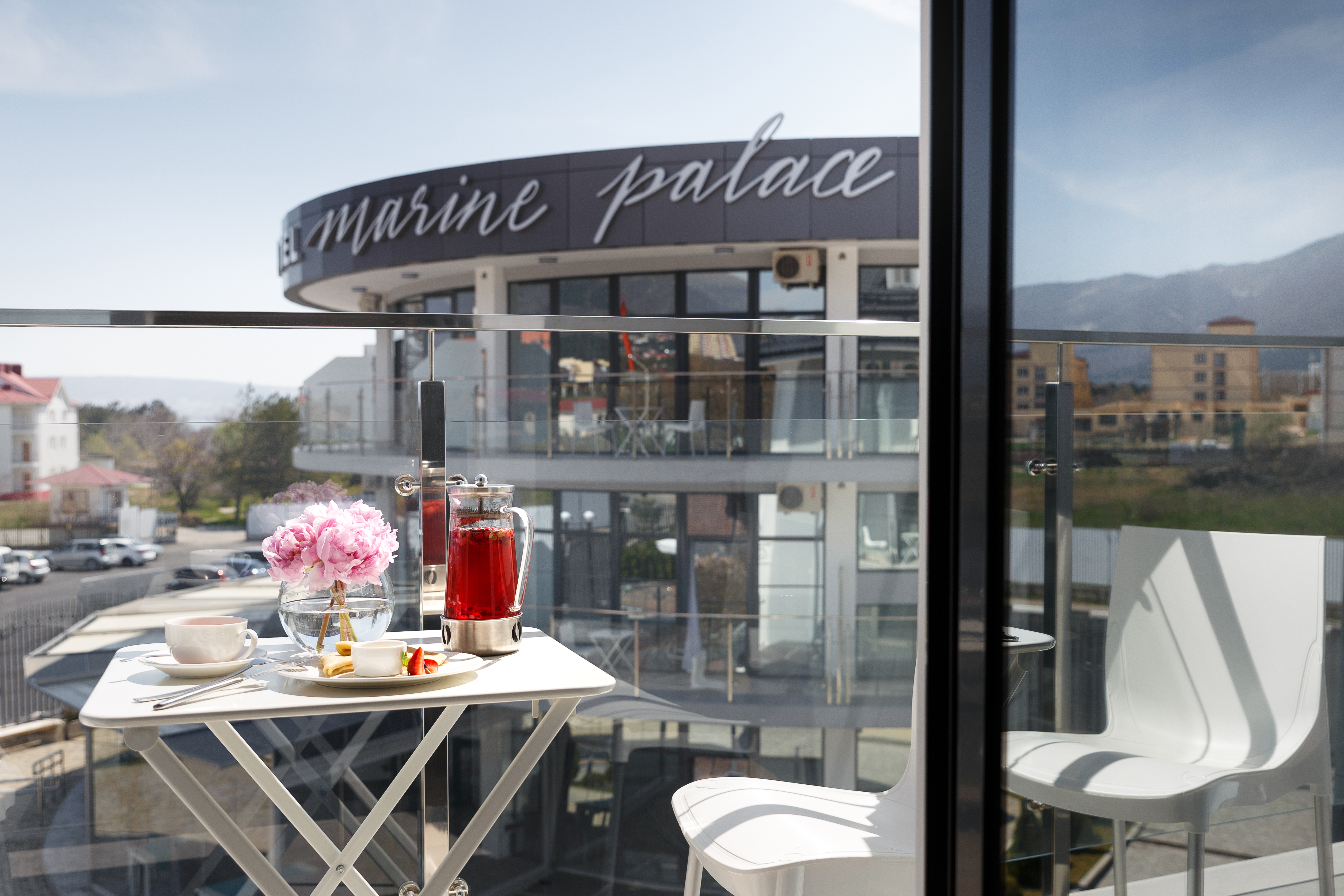 Фото отеля 2