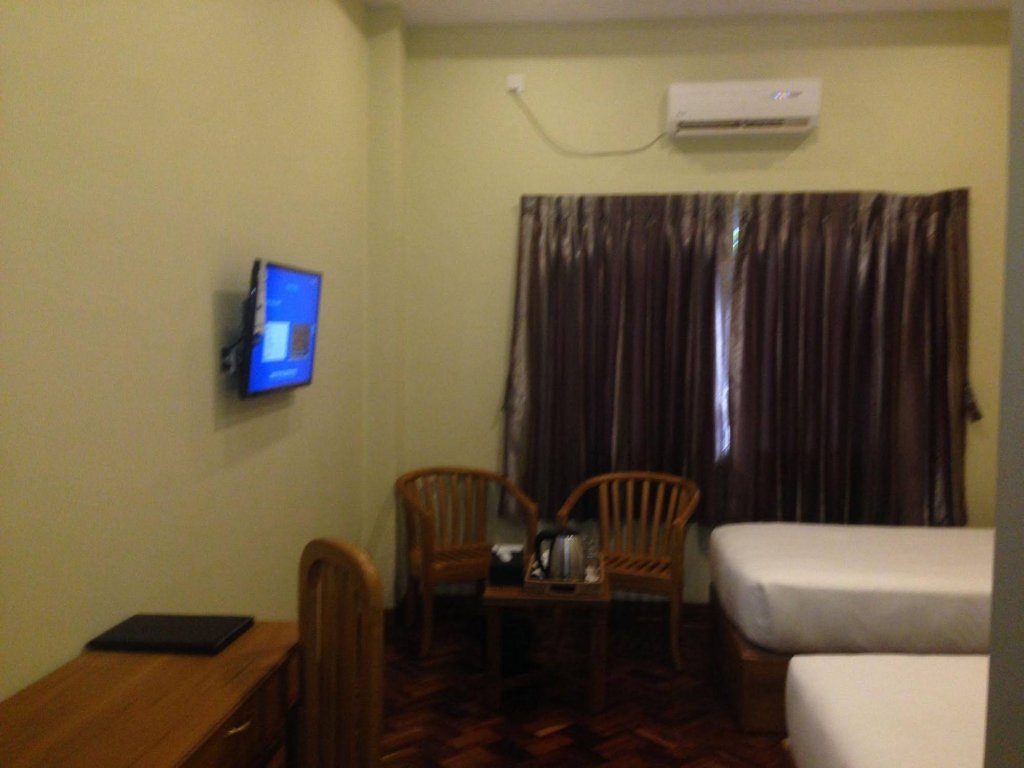 Фото Hotel H Valley Yangon