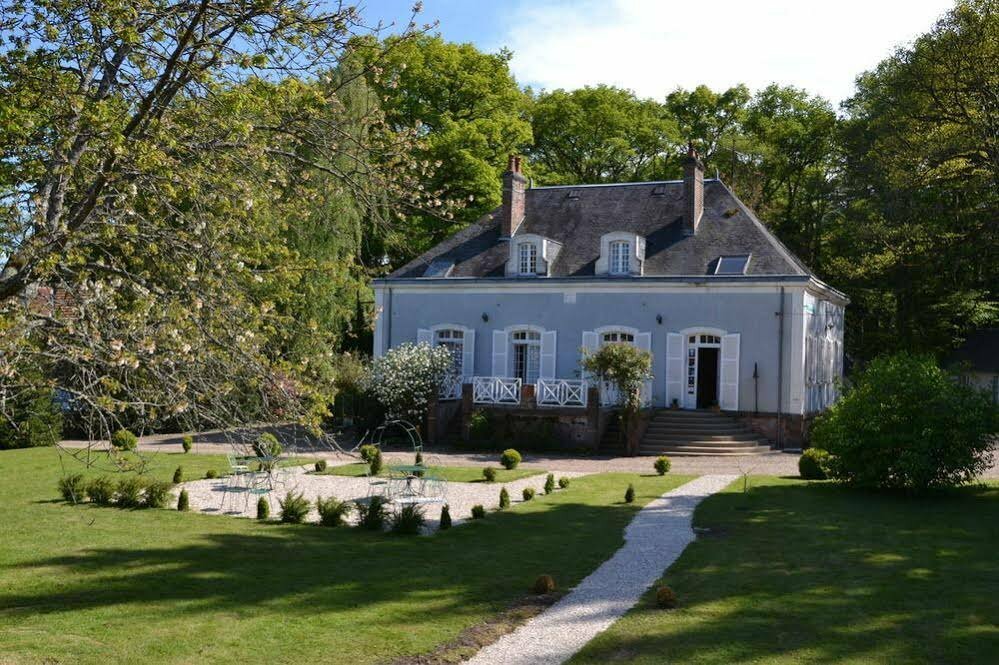 Hotel Hotel Les Grands Chenes, Yonne, photo