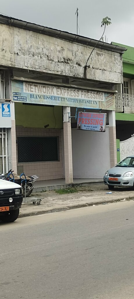 Laundry Network Pressing, Douala, photo