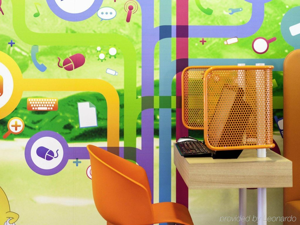 Фото Ibis Styles Napoli Garibaldi