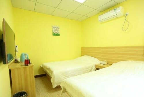 Гостиница Shenfa Hotel в Лунгане