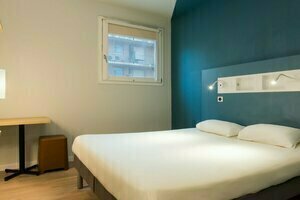 Гостиница Hôtel Mister Bed Bourgoin-Jallieu в Бургуан-Жалльё