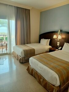 Гостиница Stella Di Mare Beach Hotel & Spa в Наама Бей