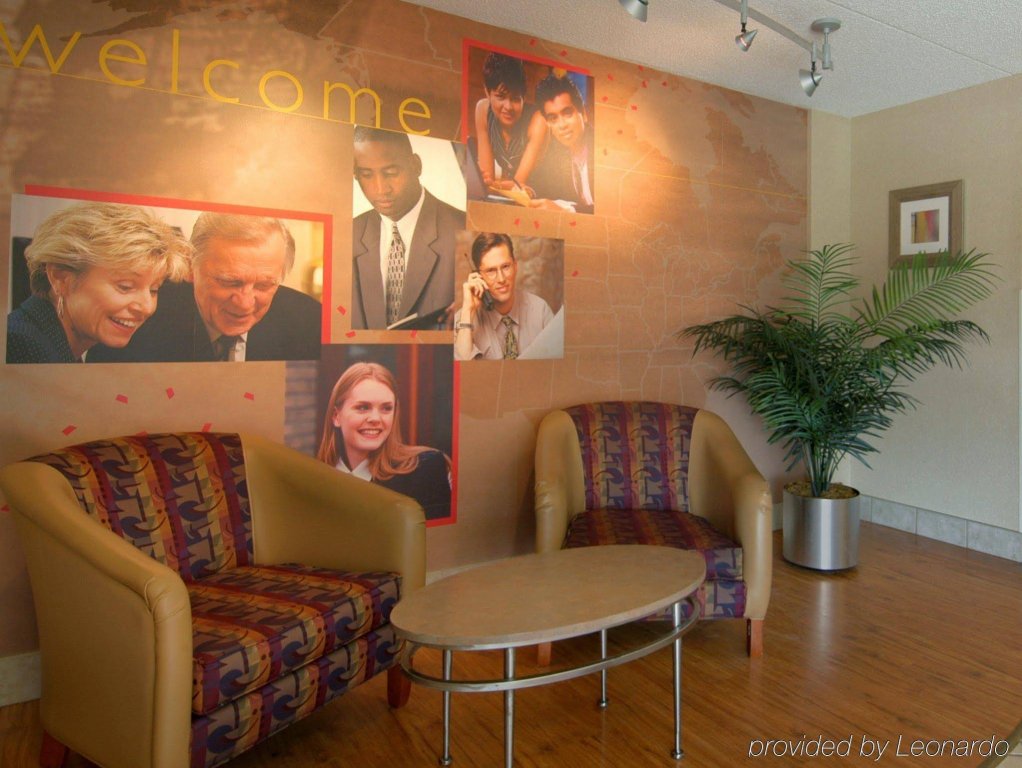 Фото Red Roof Inn Detroit - Southfield