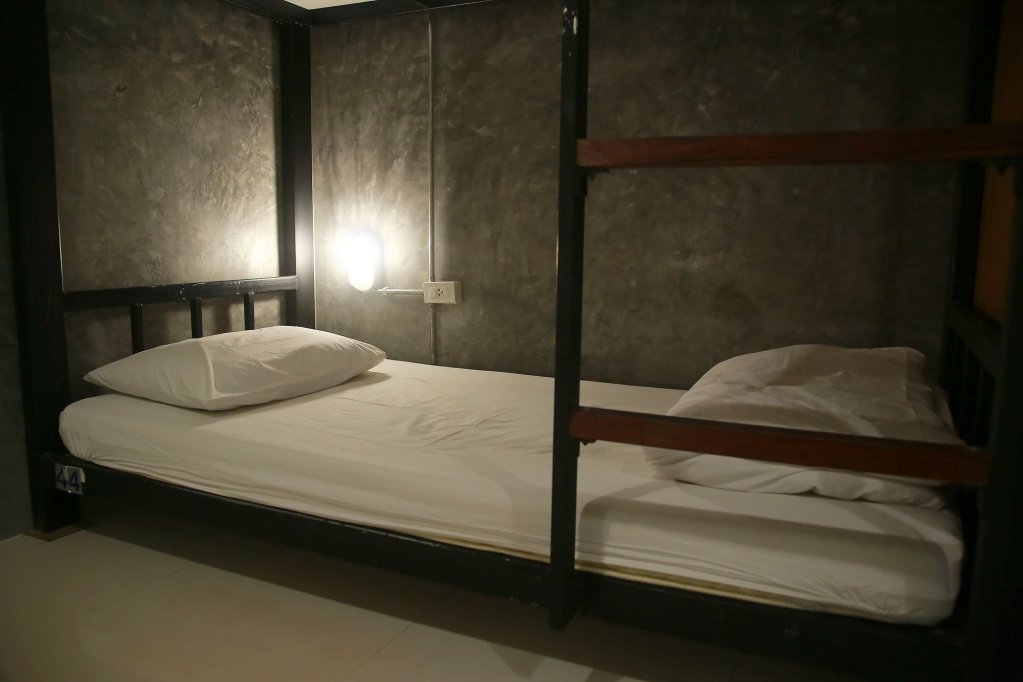 Фото Slumber Party Phi Phi - Hostel