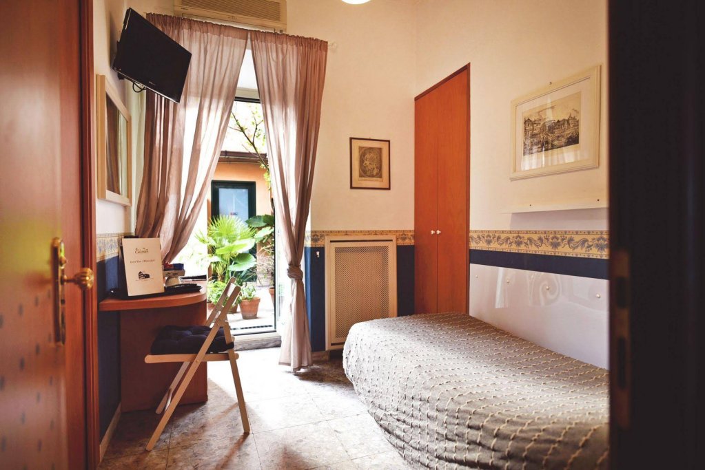 Фото Hotel Carmel Roma