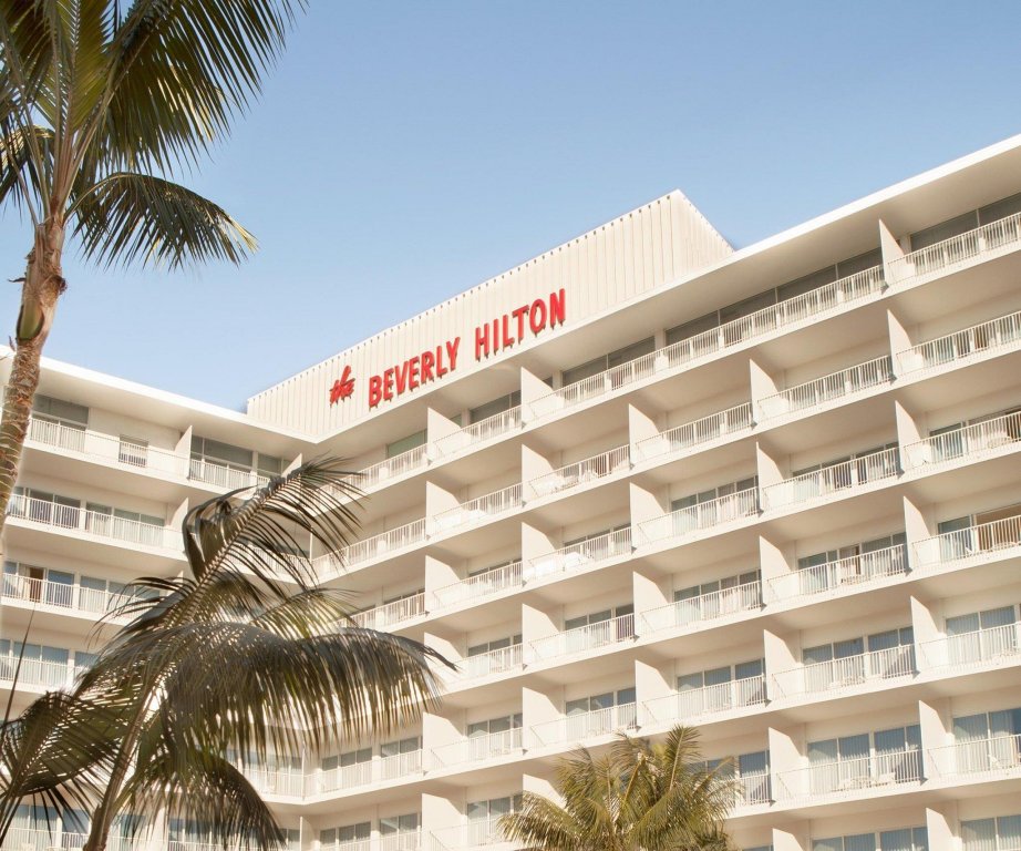 Фото The Beverly Hilton