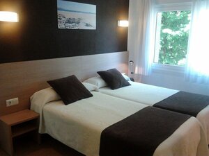 Hostal Rocamar (Santander, Avenida los Castros, 40), hotel