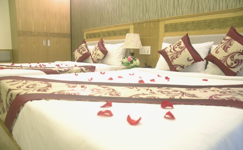 Фото Sophia Sky Hotel