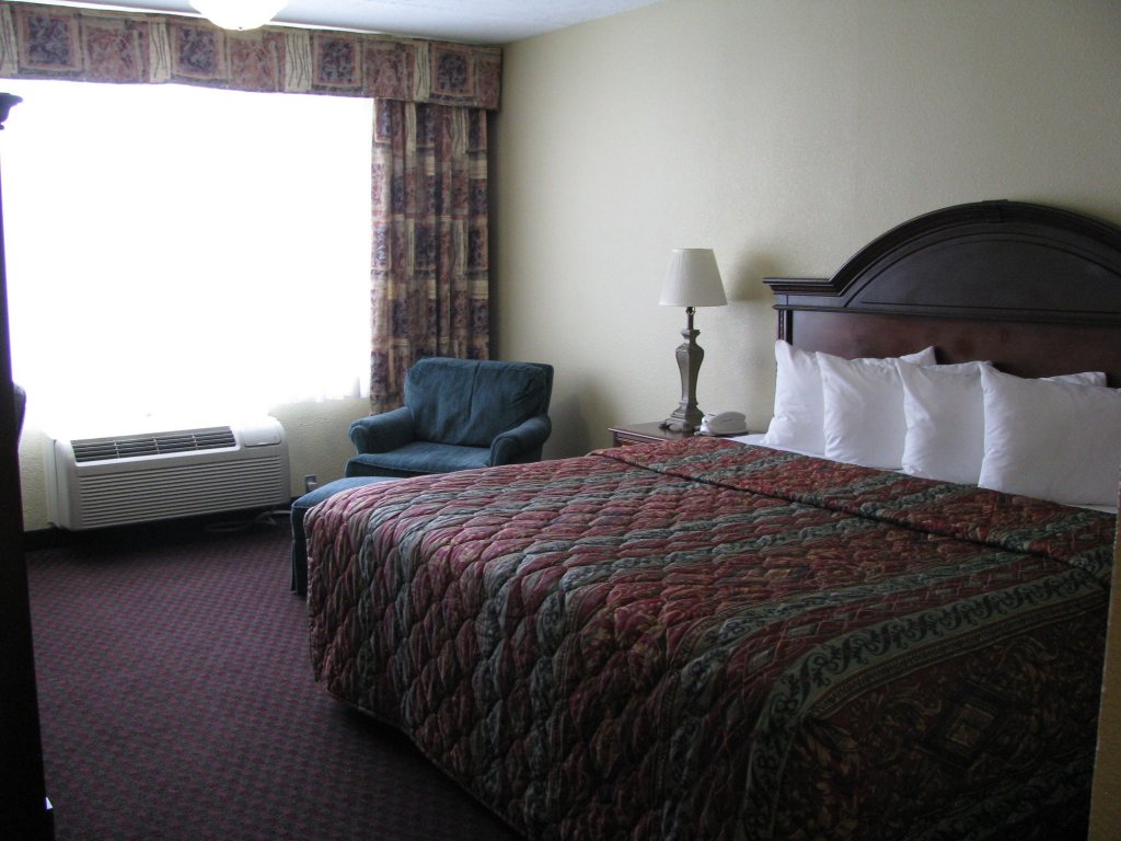 Фото Le Ritz Hotel and Suites